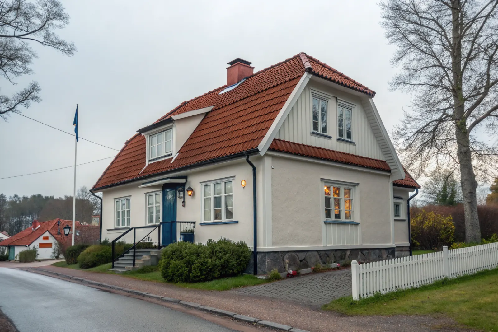 Mindre 40-talsvilla med tegeltak i Solna